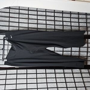 Nike dry wide leg leggings  19"x31"